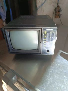 Televisor antigo Embassy