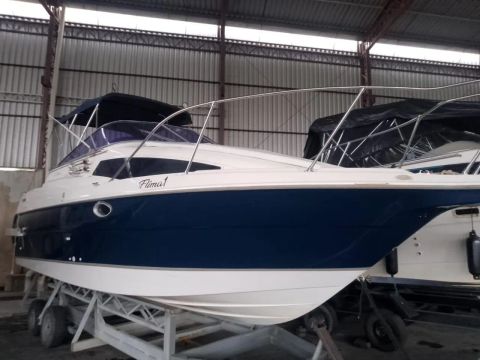 Vendo lancha Cabinada 26,5 pés com motor v8 injeção 