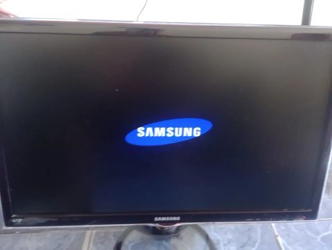 Tv Samsung 27 polegadas com conversor integrado
