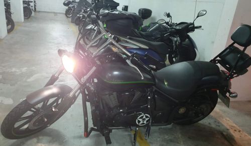 Kawasaki Vulcan 900 Custom - Impecável