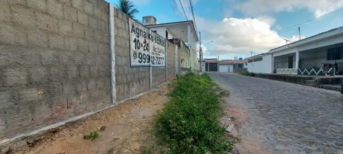 Imóvel para venda tem 240 metros quadrados em Jacintinho - Maceió - AL