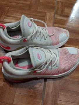 Tênis Nike Joyride rum em excelente estado.