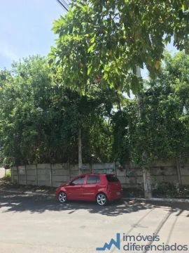 Terreno à venda no bairro Patamares em Salvador/BA