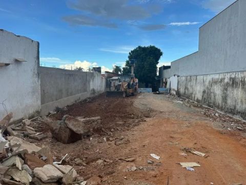 Vendo lote em Vicente Pires na rua 12