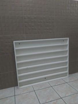 Prateleira de Parede para Bijuterias