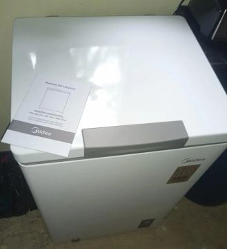 Vendo freezer novo Midea