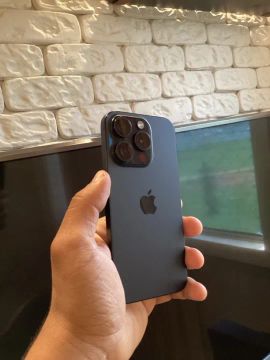 iPhone 15 Pro 256GB - Para trocas em inferior