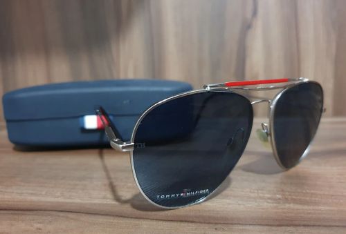 Vendo óculos da marca tommy hilfiger 