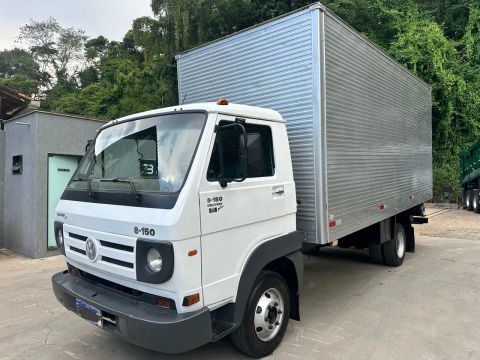 VW 8-150 BAÚ 