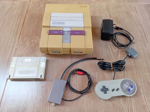Super Nintendo 4 pés de borracha funcionando mas leia