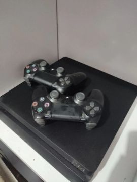 PlayStation 4 PRO 