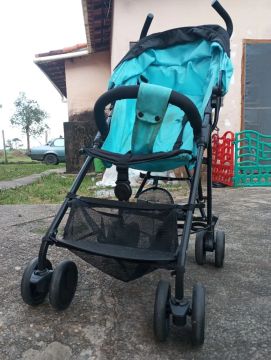 Carrinho de bebe Borigoto usado