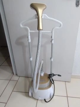 Passadeira de roupa a vapor marca : PHILCO