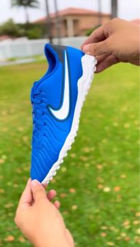 Chuteira society nike