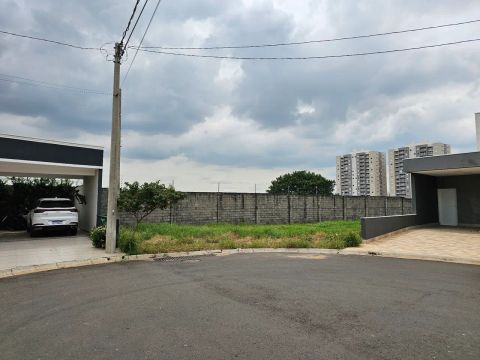 Terreno à venda no Condomínio Jatobá - Hortolândia