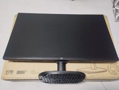 Monitor Cooler Master 27 qhd