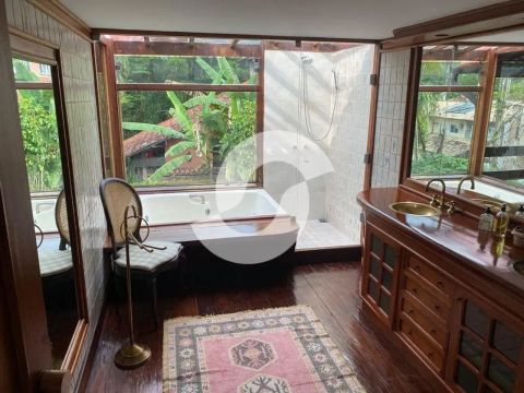 Casa de 350 m² na Michelângelo - Pendotiba - Niterói - RJ, à venda por R$ 980.000