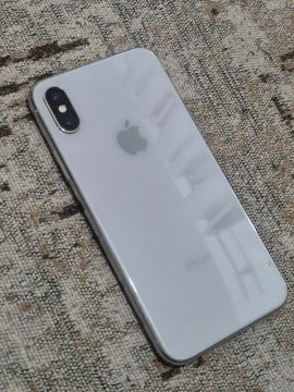 iPhone X Silver 64GB