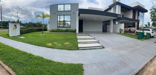 Casa no Condomínio Alphaville