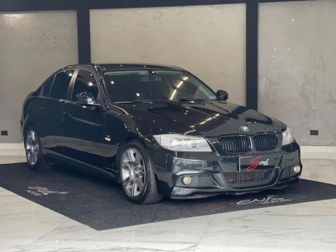 BMW 318IA 2.0 2012