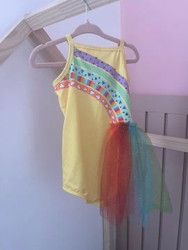 Kit roupa/ fantasia e sapatos infantil 