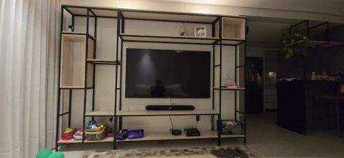 Estande Home em estilo industrial