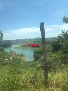 Terreno Condomínio em Santa Branca