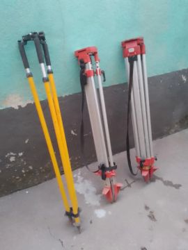 Tripé para Topografia