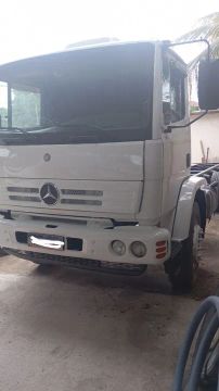 Caminhão Mercedes Benz 1718