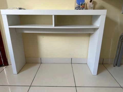 Rack de sala ou escrivaninha 