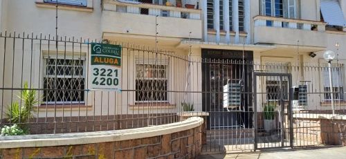 Apto térreo TODO REFORMADO!03 dormitórios, 03 banheiros, área de serviço e área interna! P