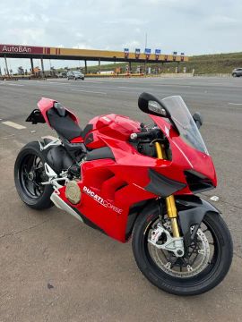 Ducati Panigale V4S - Esportiva de Luxo
