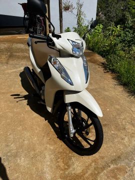 Honda Biz 125 Branca - 2024 - Semi nova 