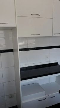 Apartamento 3 dormitórios semi mobiliado 