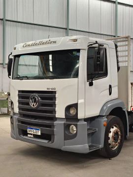 Caminhão Volkswagen Constellation 15-180