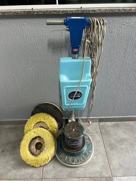 Lavadora de pisos e tapetes 