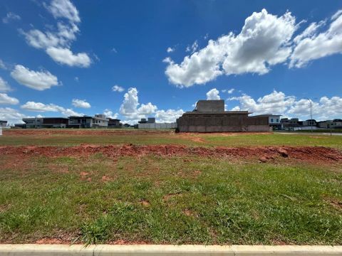 Terreno à Venda no Condomínio Jds França | Localização Privilegiada | Frente para Área Pre