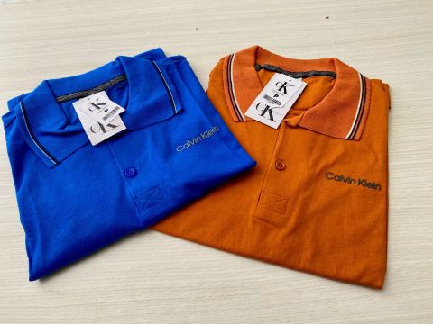 Polo Calvin Klein - Azul e Laranja - Tamanho P