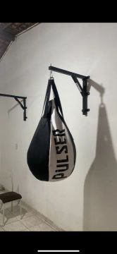 SUPORTE PARA SACO DE PANCADAS SEM O SACO SÓ O SUPORTE