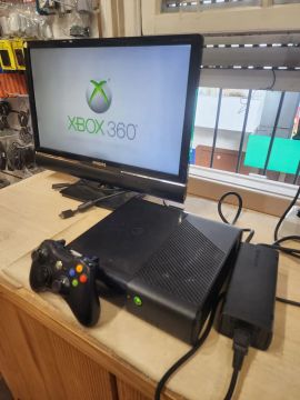 Xbox 360 com 250gb  + 1 Controle + Fonte