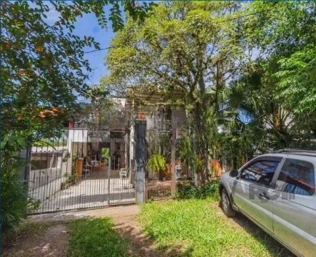 Ampla Casa com 5 Quartos, Área de Lazer Completa e Estrutura para ExpansãoEssa excelente c