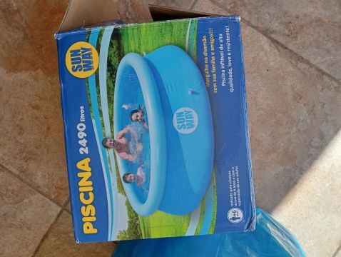 Piscina inflável Sun Way 2490 litros