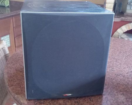 Subwoofer polkiaudio