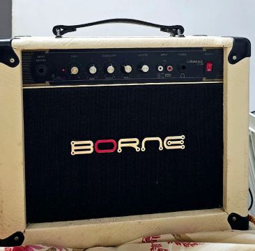 Amplificador de Guitarra Borne VORAX 630