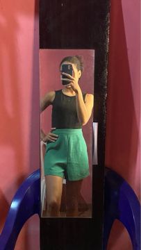 Shorts verde NOVO