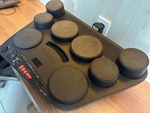 Bateria Eletrônica Yamaha Dd-75 Portátil
