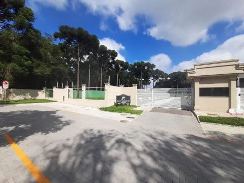 Imóvel para venda possui 160 metros quadrados em Umbará - Curitiba - PR