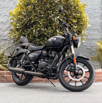 Royal Enfield Meteor 350 Stellar 