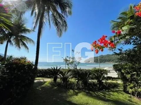 CASA DE PRAIA "PÉ NA AREIA" - PRAIA DE PERNAMBUCO NO GUARUJÁ - Venda - 458 m² - 5 Suítes -