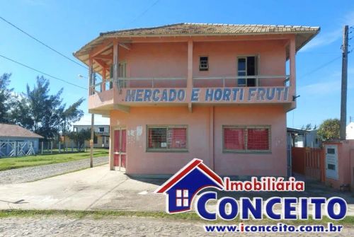 PC05 -Excelente prédio comercial com 3 apartamentos no balneário Presidente
